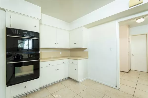 Sherman Oaks, CA 91401,5446 Matilija AVE