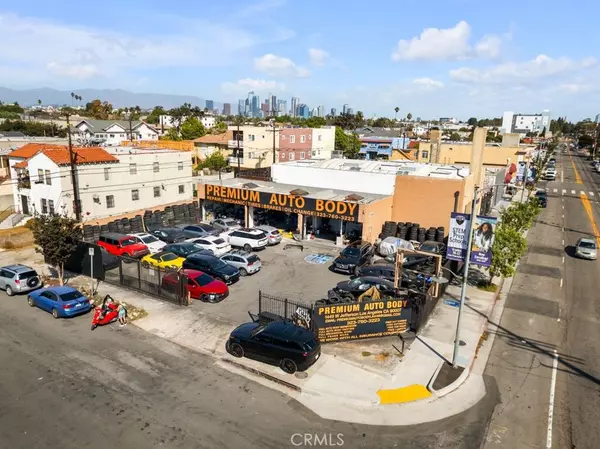 Los Angeles, CA 90007,1449 W Jefferson BLVD