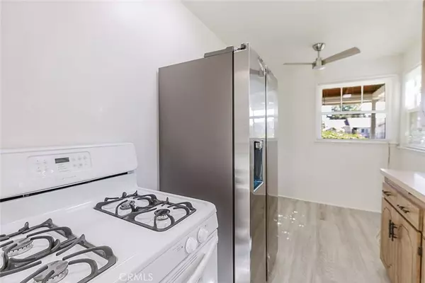 North Hollywood, CA 91605,7625 Bellaire AVE
