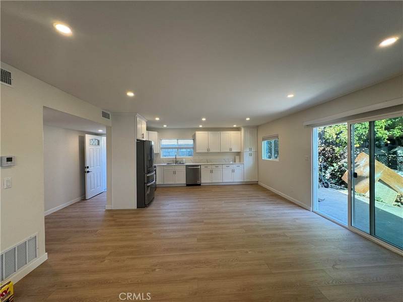 1164 Raymond #2, Glendale, CA 91201