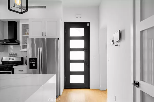 Northridge, CA 91343,9462 N Odessa AVE