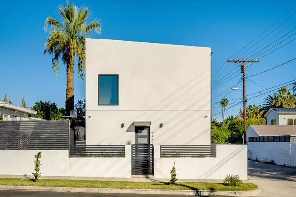 9462 N Odessa AVE, Northridge, CA 91343