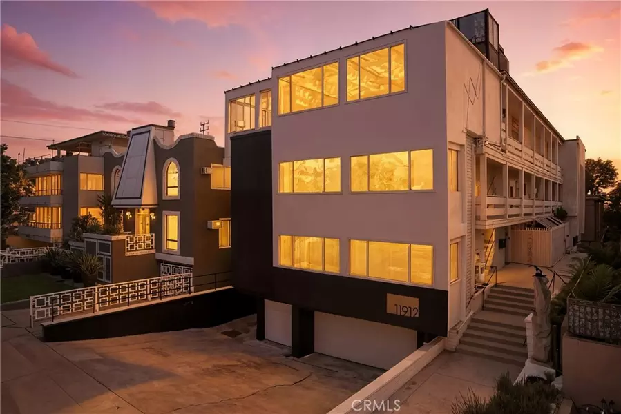 11912 Gorham #3, Brentwood, CA 90049