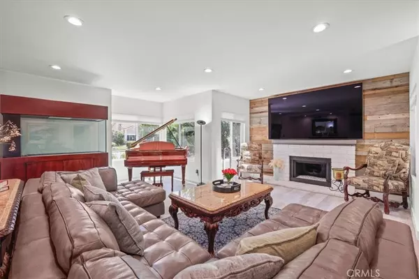 Moorpark, CA 93021,4975 N Buttercreek RD