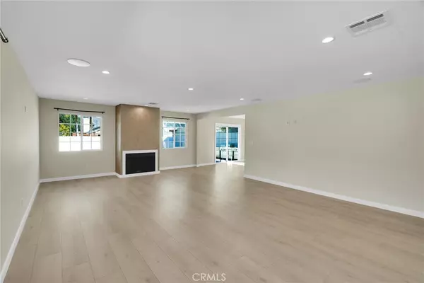 Tujunga, CA 91042,7651 Valmont ST