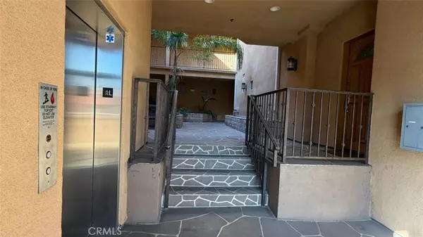 Burbank, CA 91504,1515 Grismer AVE #302