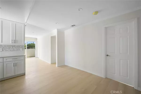 North Hollywood, CA 91601,5228 Auckland #3