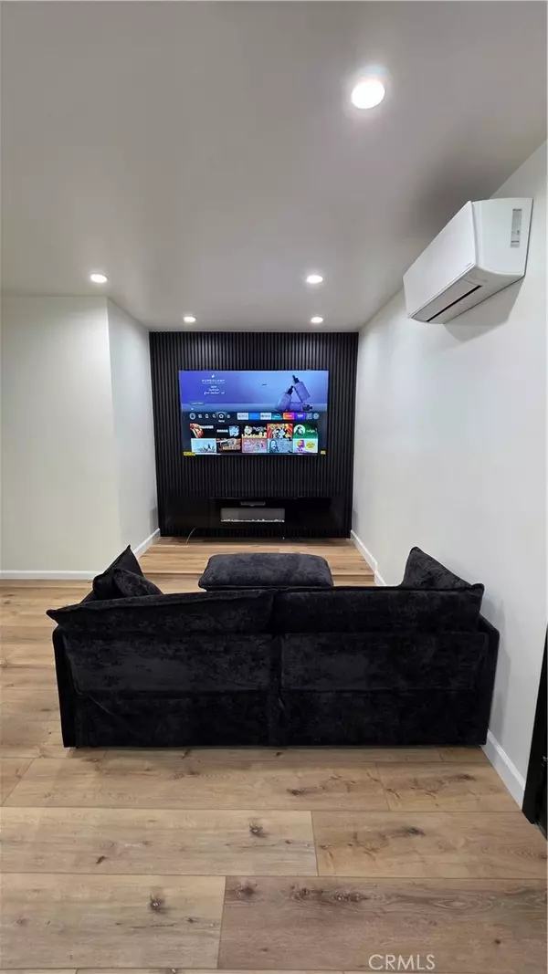 Reseda, CA 91335,7047 1/2 Nestle AVE