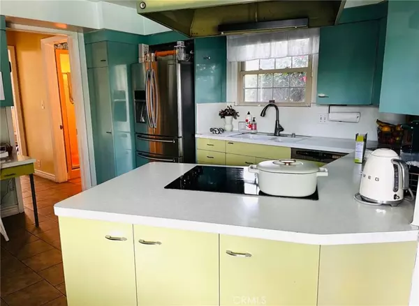 San Gabriel, CA 91775,728 Hunter