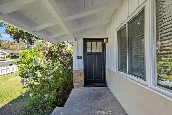 Burbank, CA 91501,1056 E Orange Grove