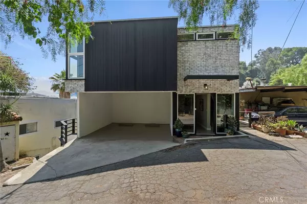 Los Angeles, CA 90068,7010 Loyal TRL