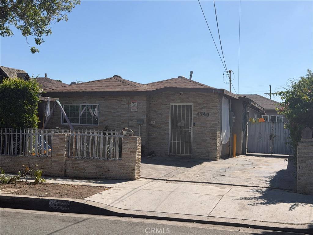 Lawndale, CA 90260,4740 W 161st