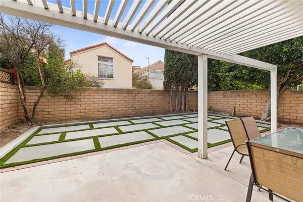 North Hollywood, CA 91605,7448 Bellingham AVE