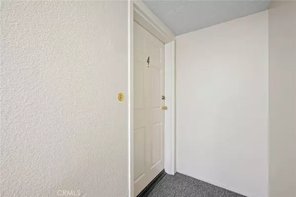 La Crescenta, CA 91214,3105 Montrose AVE #4