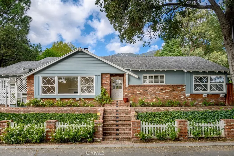 2221 Phyllis ST, La Crescenta, CA 91214