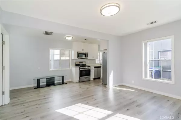 Burbank, CA 91502,301 E Alameda AVE #A