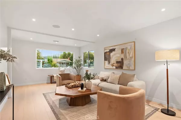 Los Angeles, CA 90042,5105 Buchanan