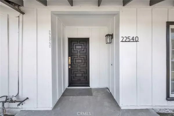 West Hills, CA 91304,22540 Roscoe BLVD