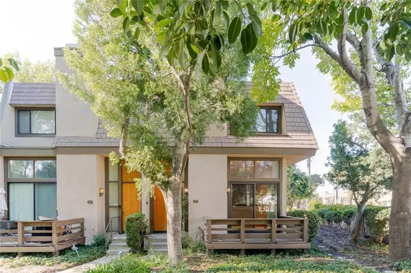 Northridge, CA 91324,9000 Vanalden AVE #117