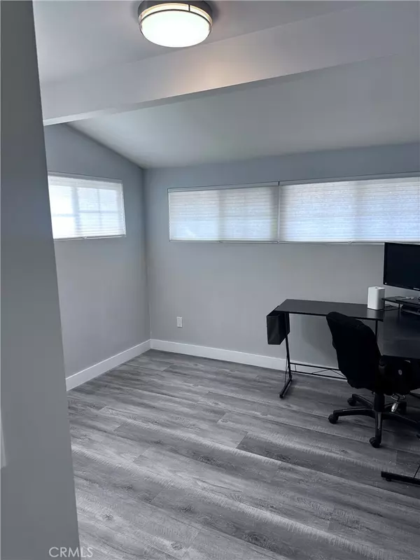 San Fernando, CA 91345,14671 Clymer