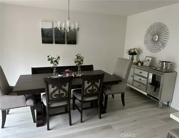 Orange, CA 92869,166 N Singingwood #15