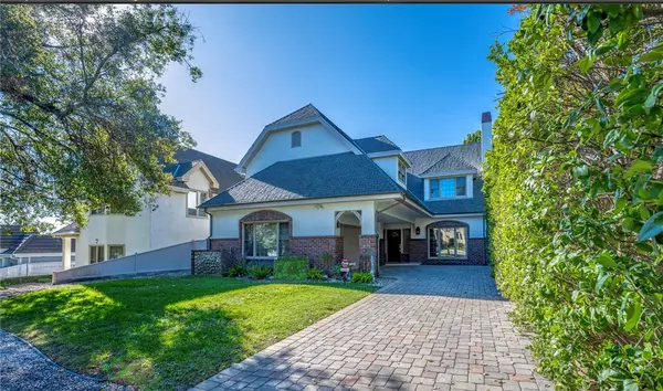 217 N Lima, Sierra Madre, CA 91024