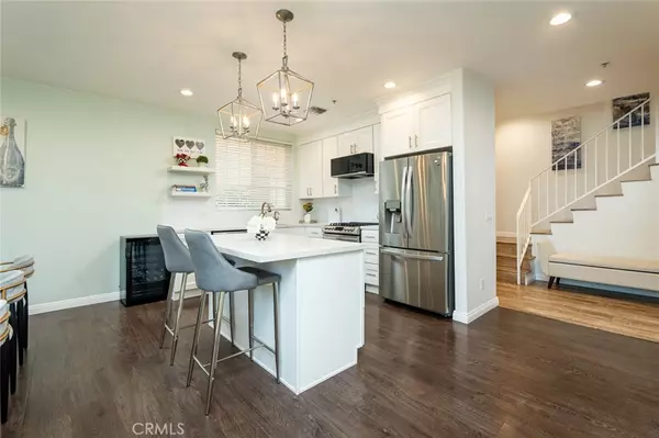 La Crescenta, CA 91214,3960 Pennsylvania AVE #107