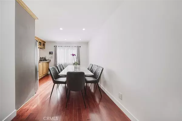 Burbank, CA 91504,9775 Via Roma