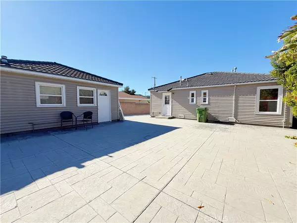 Sunland, CA 91040,10404 Jardine AVE