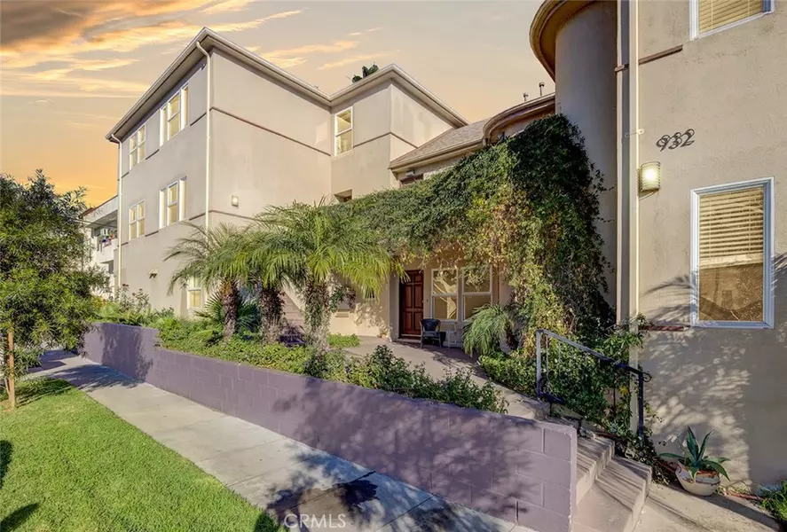 932 S. Shenandoah St. #1, Los Angeles, CA 90035