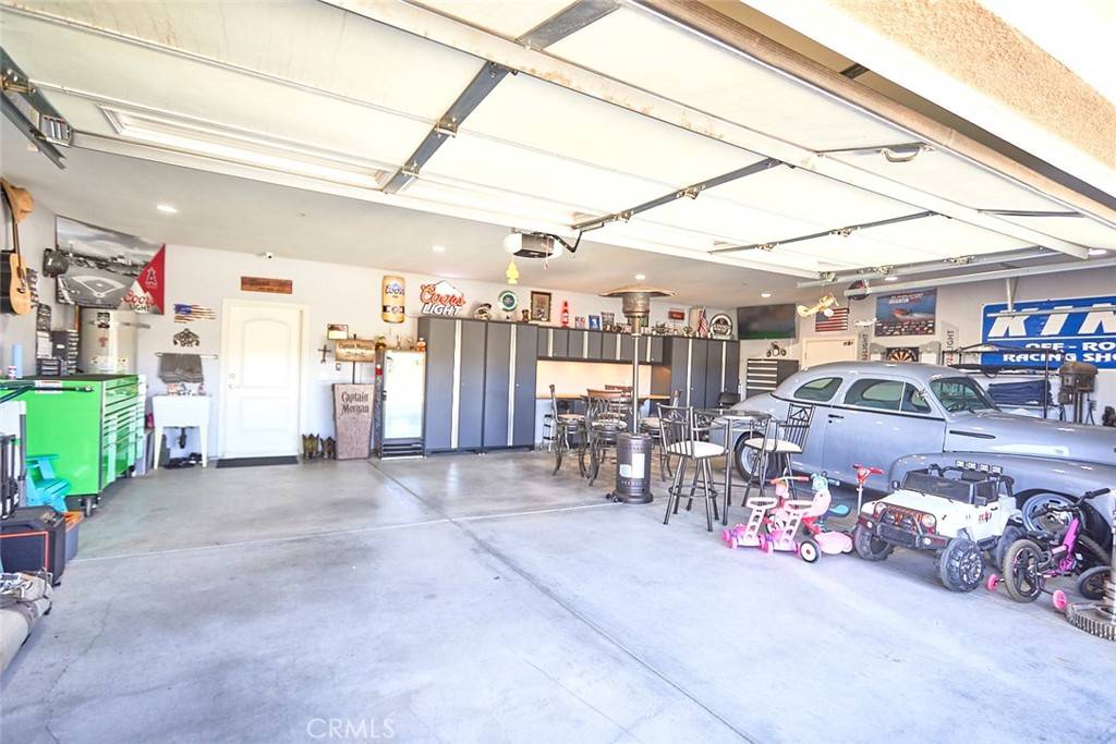 Oak Hills, CA 92344,8485 Salem AVE