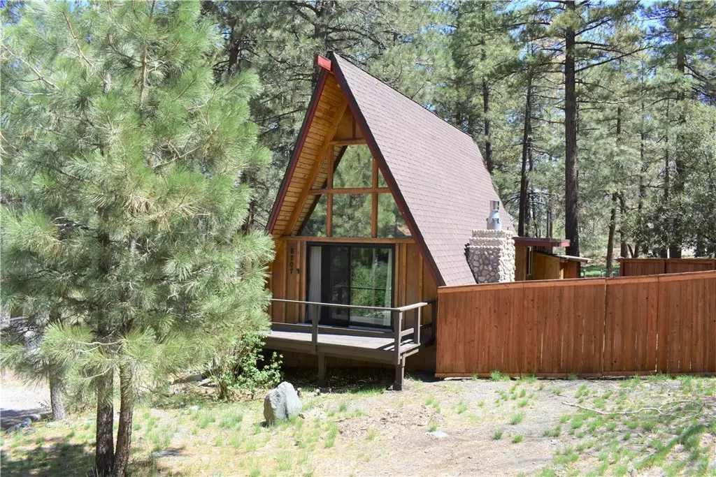Wrightwood, CA 92397,6207 Cardinal RD