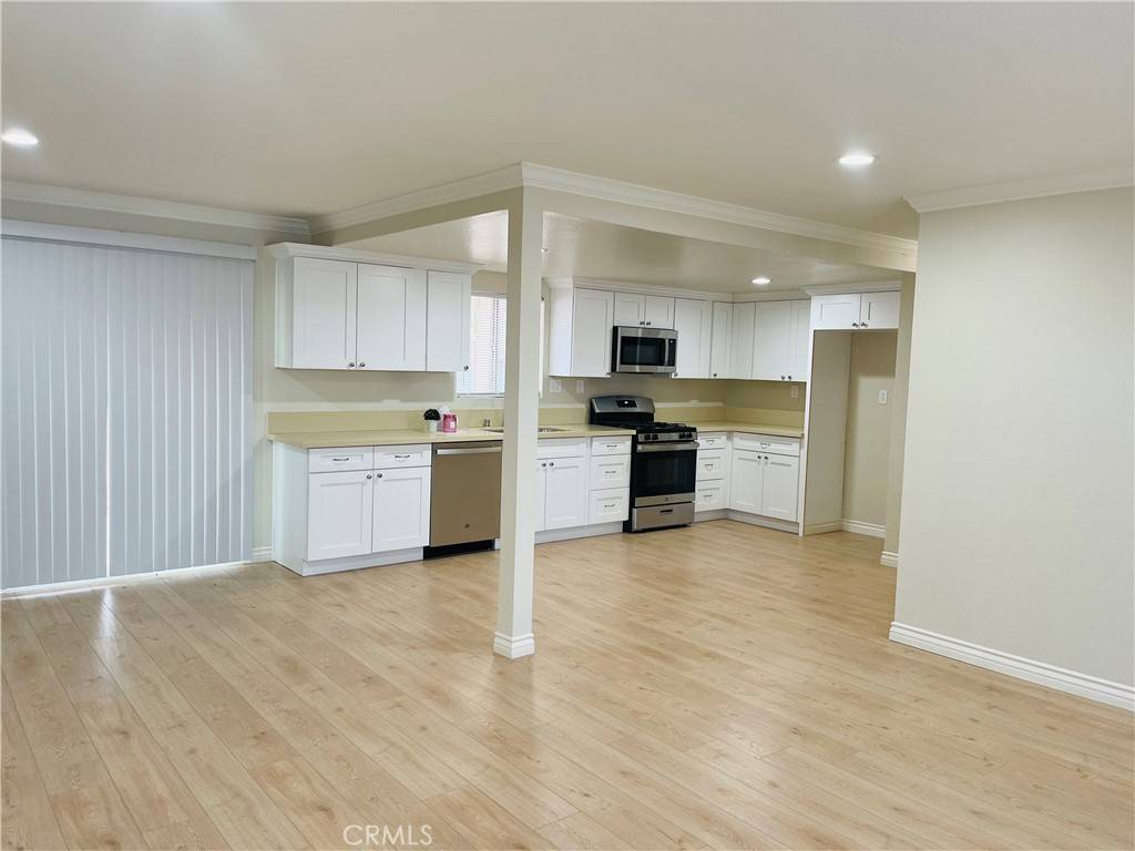 Hesperia, CA 92345,9441 D AVE