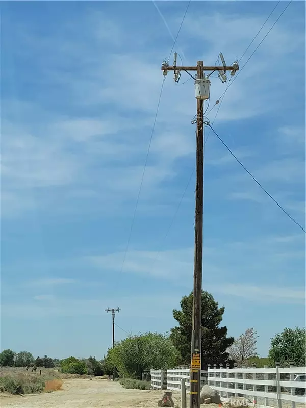 Lucerne Valley, CA 92356,32453 Furst ST