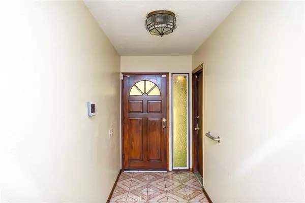 Rialto, CA 92376,1849 N Magnolia AVE
