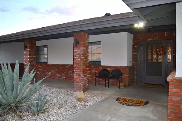 Apple Valley, CA 92307,16324 Crown Valley DR