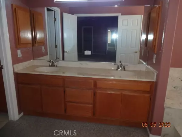 Helendale, CA 92342,27497 Cloverleaf DR