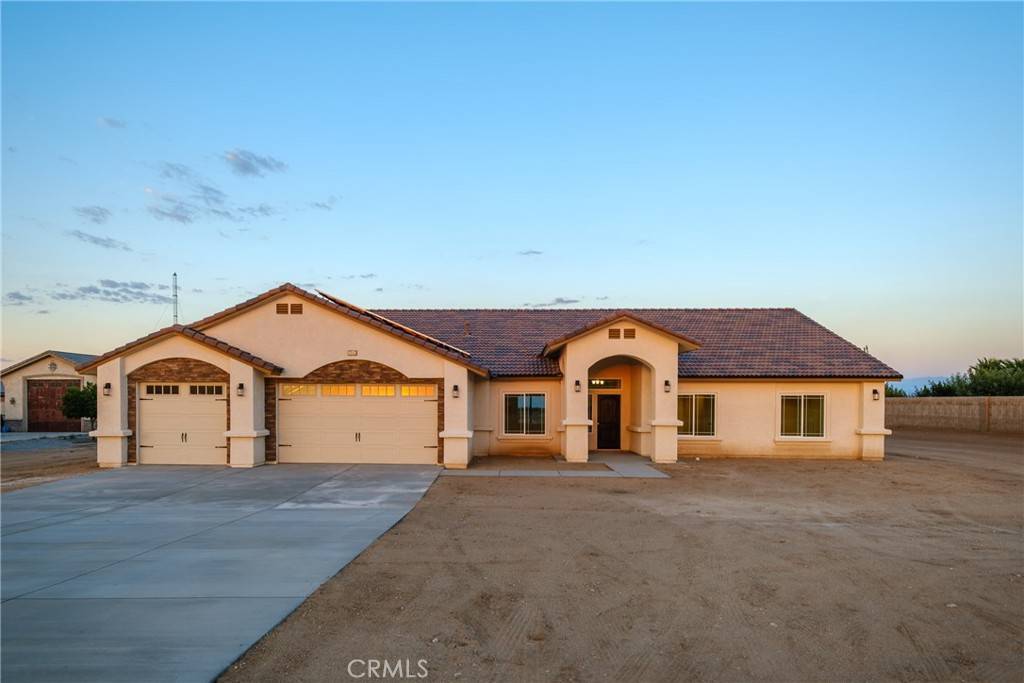 7543 Coleridge RD, Oak Hills, CA 92344
