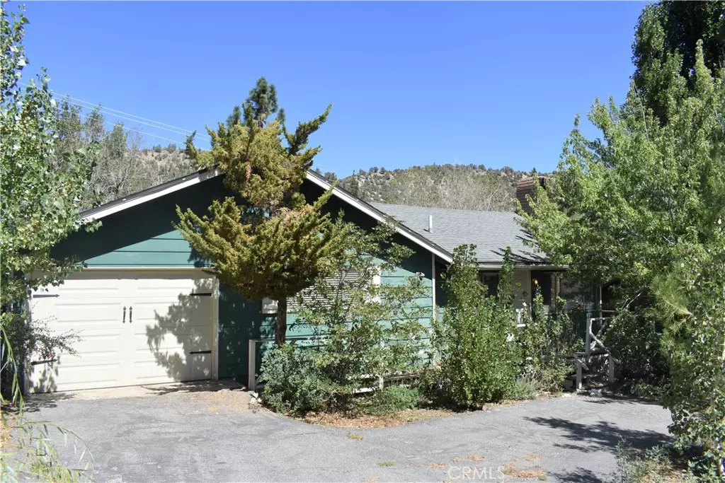 Wrightwood, CA 92397,828 Apple AVE