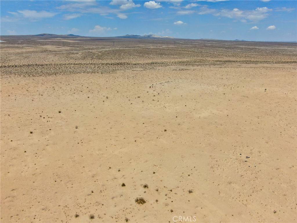 Adelanto, CA 92301,0 Desert Flower RD