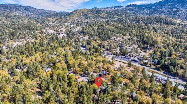 Arrowbear, CA 92382,32772 Cougar LN