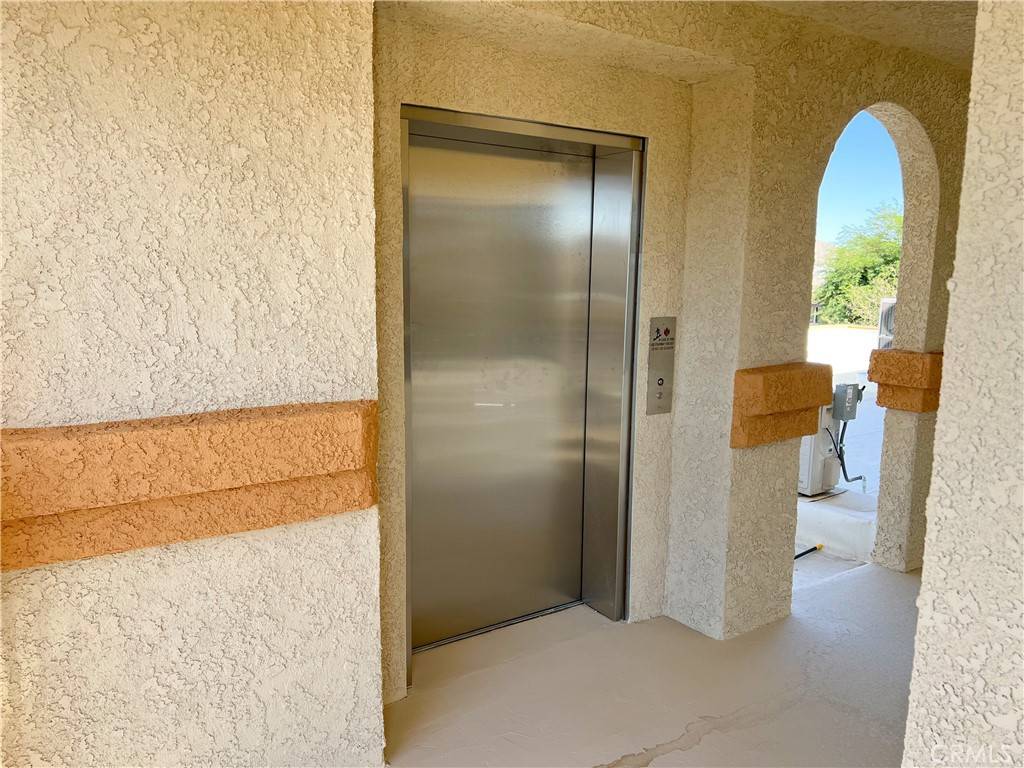 Apple Valley, CA 92307,15099 Kamana RD