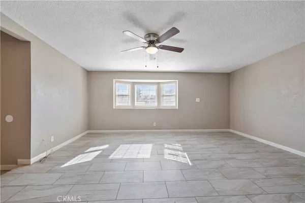 Hesperia, CA 92345,15024 Wells Fargo ST