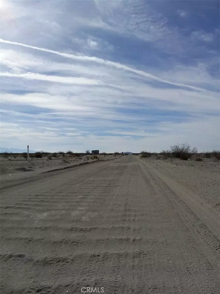 Pinon Hills, CA 92372,0 Mojave DR