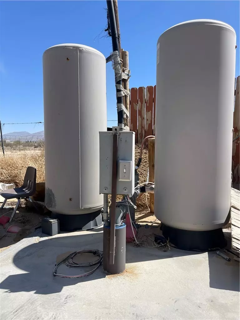 Lucerne Valley, CA 92356,11073 Locust AVE