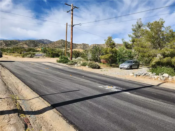 Pinon Hills, CA 92372,9321 Mountain RD