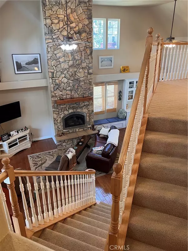 Wrightwood, CA 92397,5332 Lone Pine Canyon RD