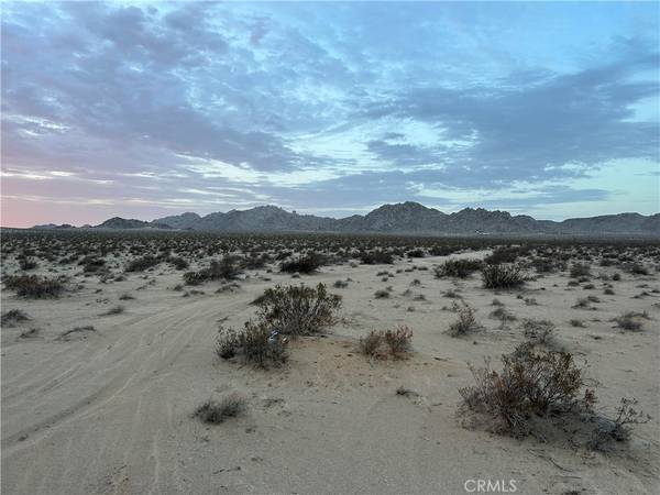 Lucerne Valley, CA 92356,0 E. End ST