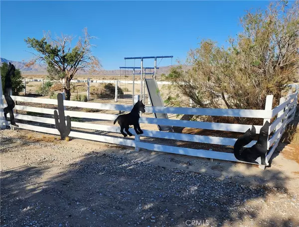 Lucerne Valley, CA 92356,33795 Northside RD