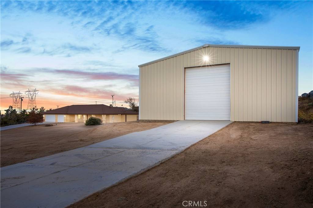 Oak Hills, CA 92344,6675 Fremontia ST